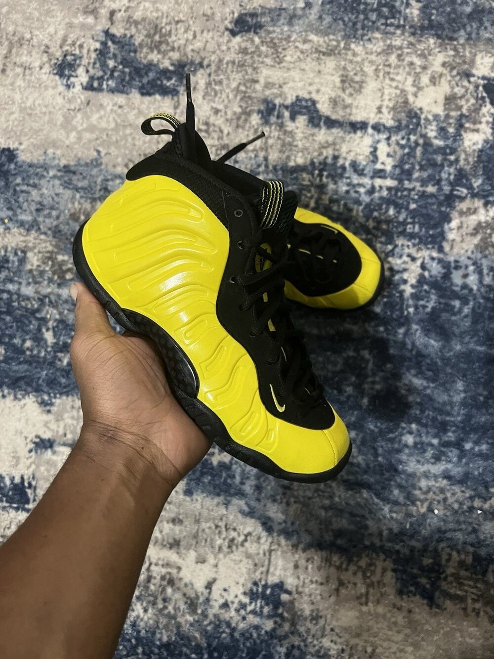 Size 4.5y- Nike Air Foamposite One Wu-Tang (GS) (Pre-Owned) (NB)